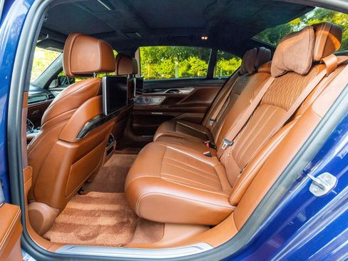 Used 2018 BMW ALPINA B7 xDrive image 19