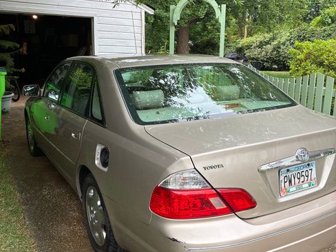 Used 2003 Toyota Avalon XLS FWD image 6