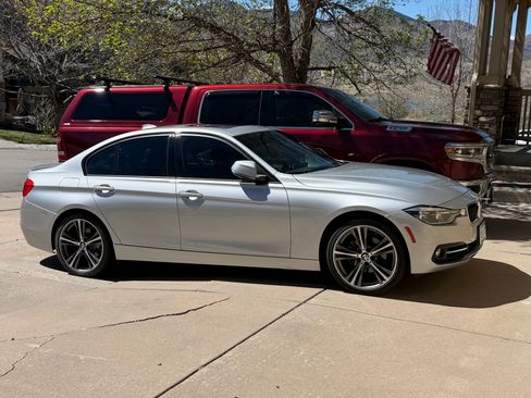 Used 2016 BMW 328i xDrive Sedan AWD/4WD image 9