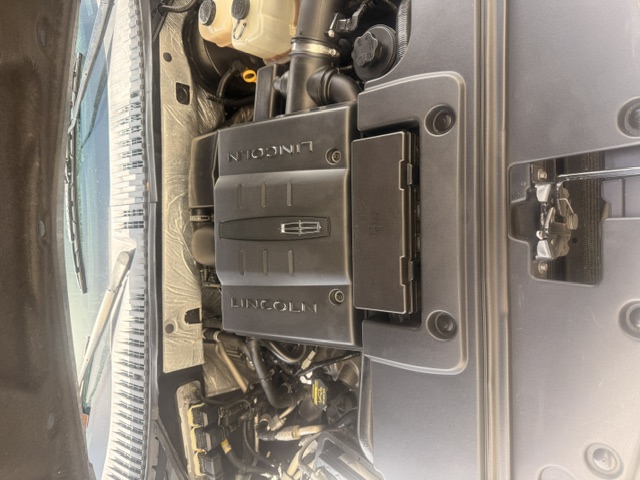 Used 2011 Lincoln Navigator 2WD image 13