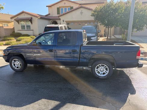 Used 2001 Dodge Dakota 2WD Quad Cab image 4
