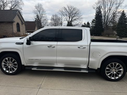 Used 2020 GMC Sierra 1500 Denali w/ Technology Package image 11