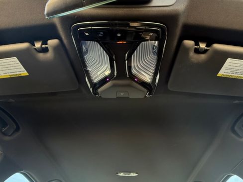 Used 2023 BMW M3 Competition w/ M Carbon Exterior Package image 16