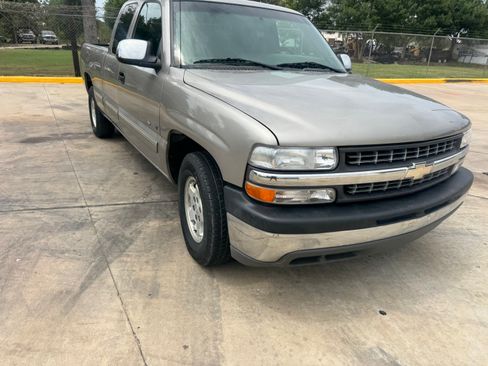 Used 2001 Chevrolet Silverado 1500 LS w/ Firm Ride Suspension Pkg RWD image 6