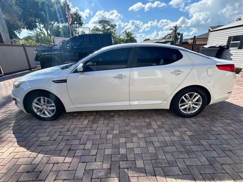 Used 2013 Kia Optima LX image 1
