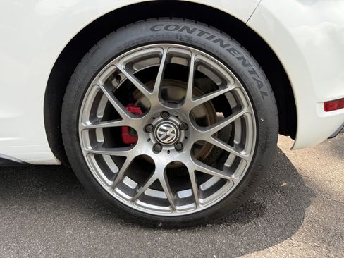 Used 2012 Volkswagen GTI 2-Door FWD image 12