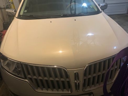 Used 2012 Lincoln MKZ Hybrid image 2