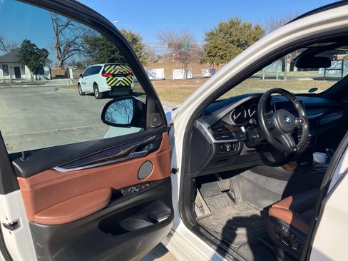 Used 2016 BMW X5 xDrive40e image 10