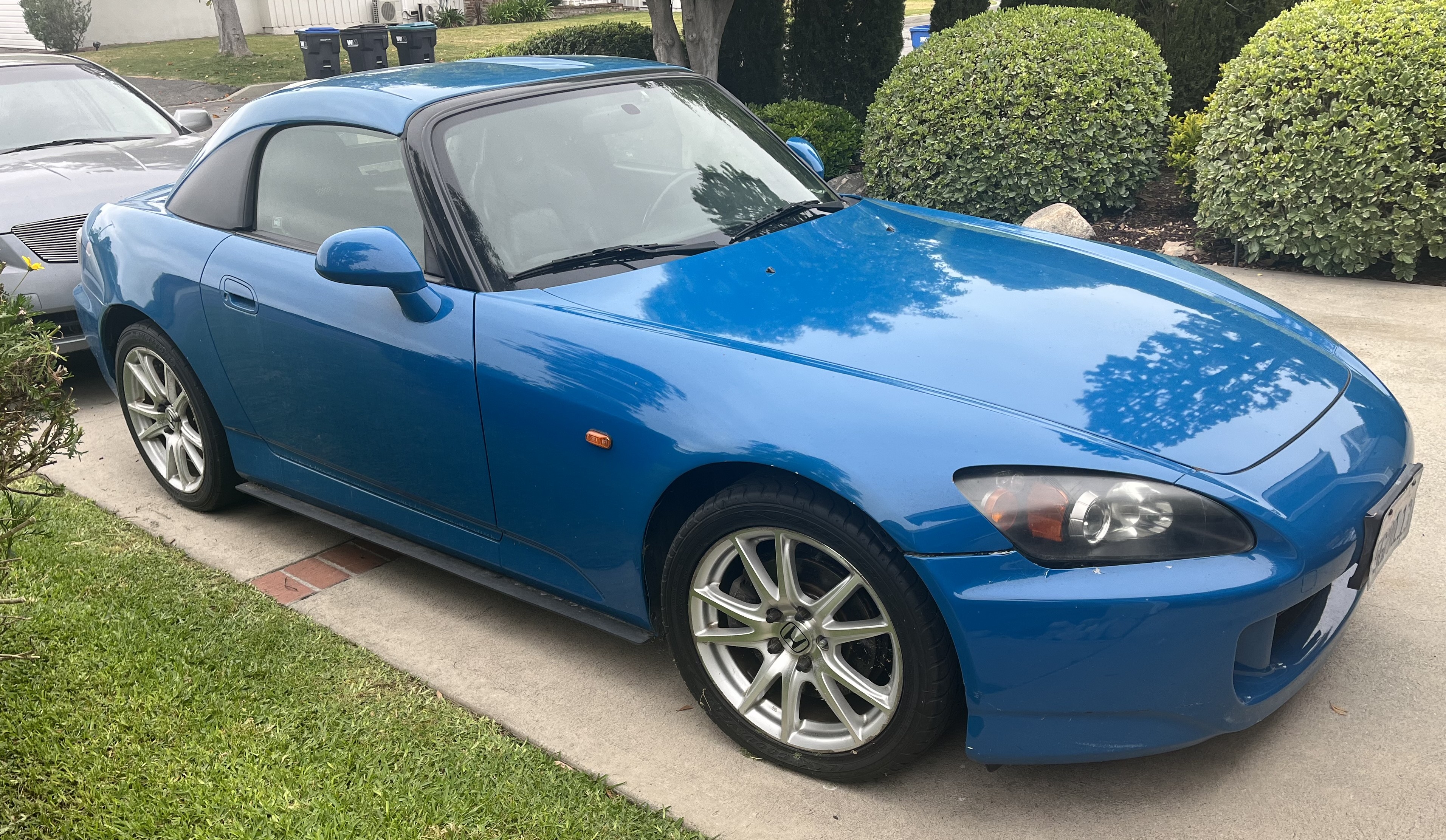Used 2004 Honda S2000 image 1