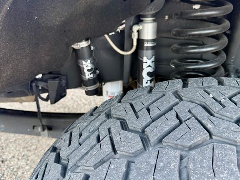 Used 2024 Ford F250 Platinum image 9