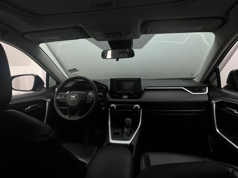Used 2021 Toyota RAV4 XLE w/ Convenience Package image 15