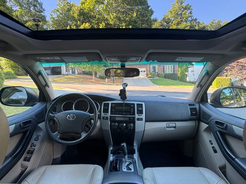 Used 2008 Toyota 4Runner Sport RWD image 2