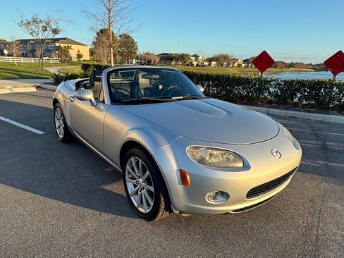 Used 2008 MAZDA MX-5 Miata Grand Touring w/ Premium Pkg image 9