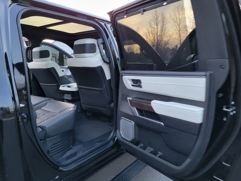 Used 2024 Toyota Tundra Capstone image 19