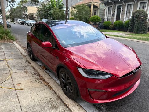 Used 2023 Tesla Model X AWD/4WD image 4