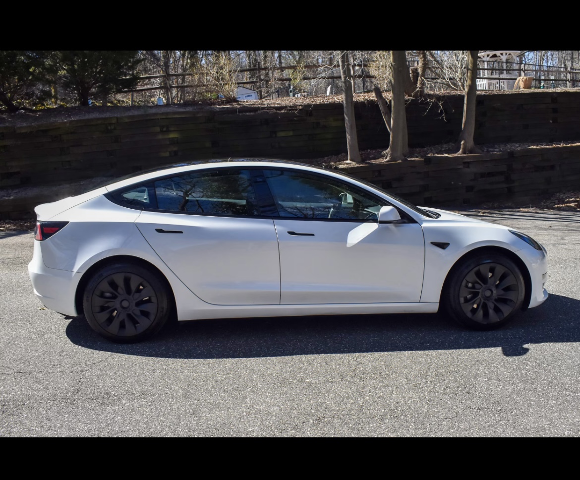 Used 2023 Tesla Model 3 Standard Range RWD image 12