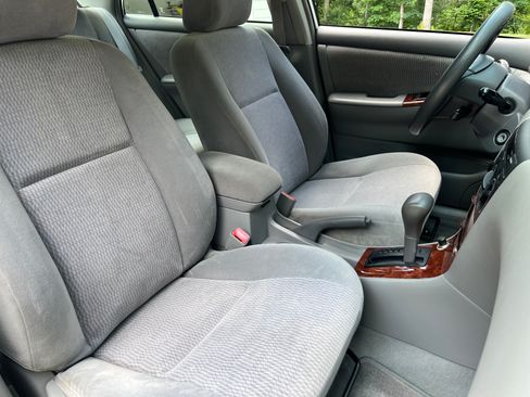 Used 2005 Toyota Corolla LE FWD image 13