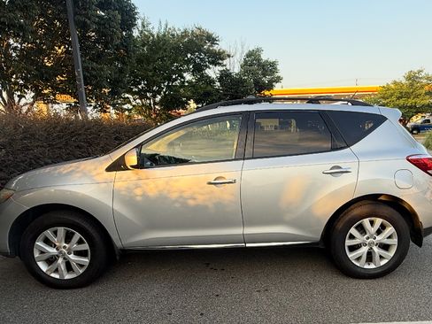 Used 2011 Nissan Murano SV AWD/4WD image 1