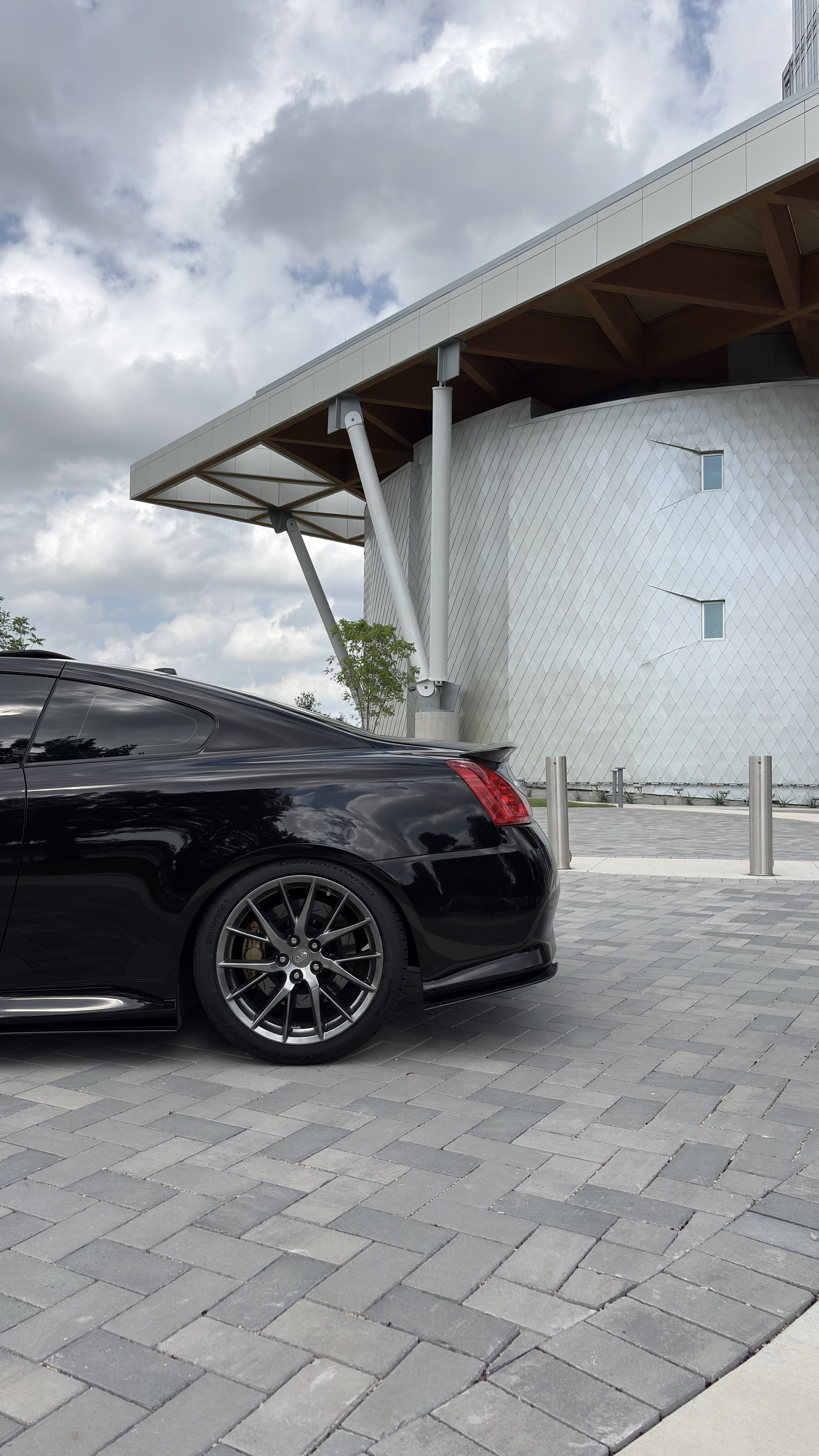 Used 2011 INFINITI G37 IPL RWD image 5