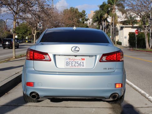 Used 2011 Lexus IS 250 w/ Premium Pkg Value Edition image 8