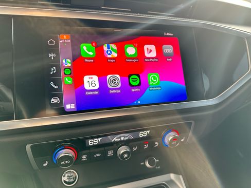 Used 2021 Audi Q3 2.0T Premium w/ Convenience Package image 8