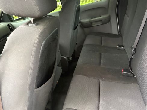 Used 2012 Chevrolet Silverado 2500 W/T AWD/4WD image 4
