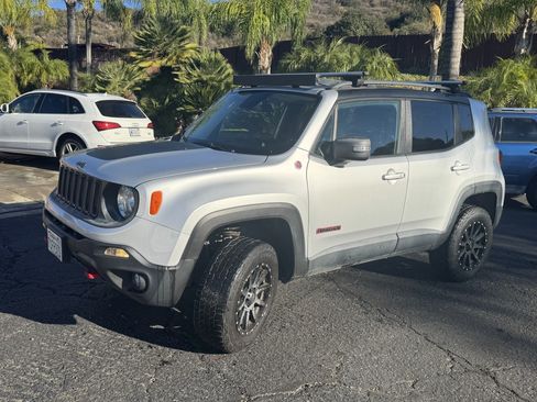 Used 2016 Jeep Renegade Trailhawk image 1