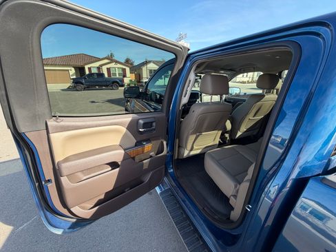 Used 2015 GMC Sierra 1500 SLT w/ SLT Crew Cab Value Package image 11