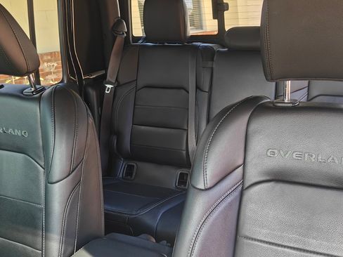 Used 2021 Jeep Gladiator Overland w/ Popular Equipment Package image 20