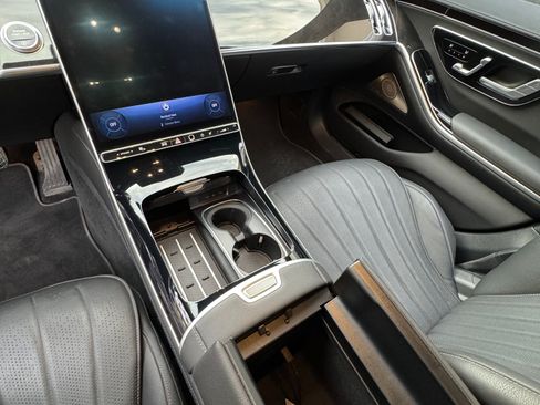 Used 2022 Mercedes-Benz S 500 4MATIC image 12