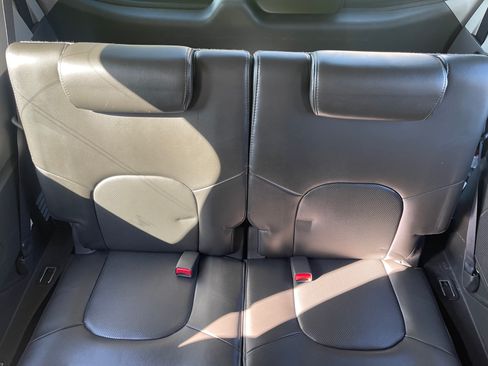 Used 2012 Nissan Pathfinder Silver image 15