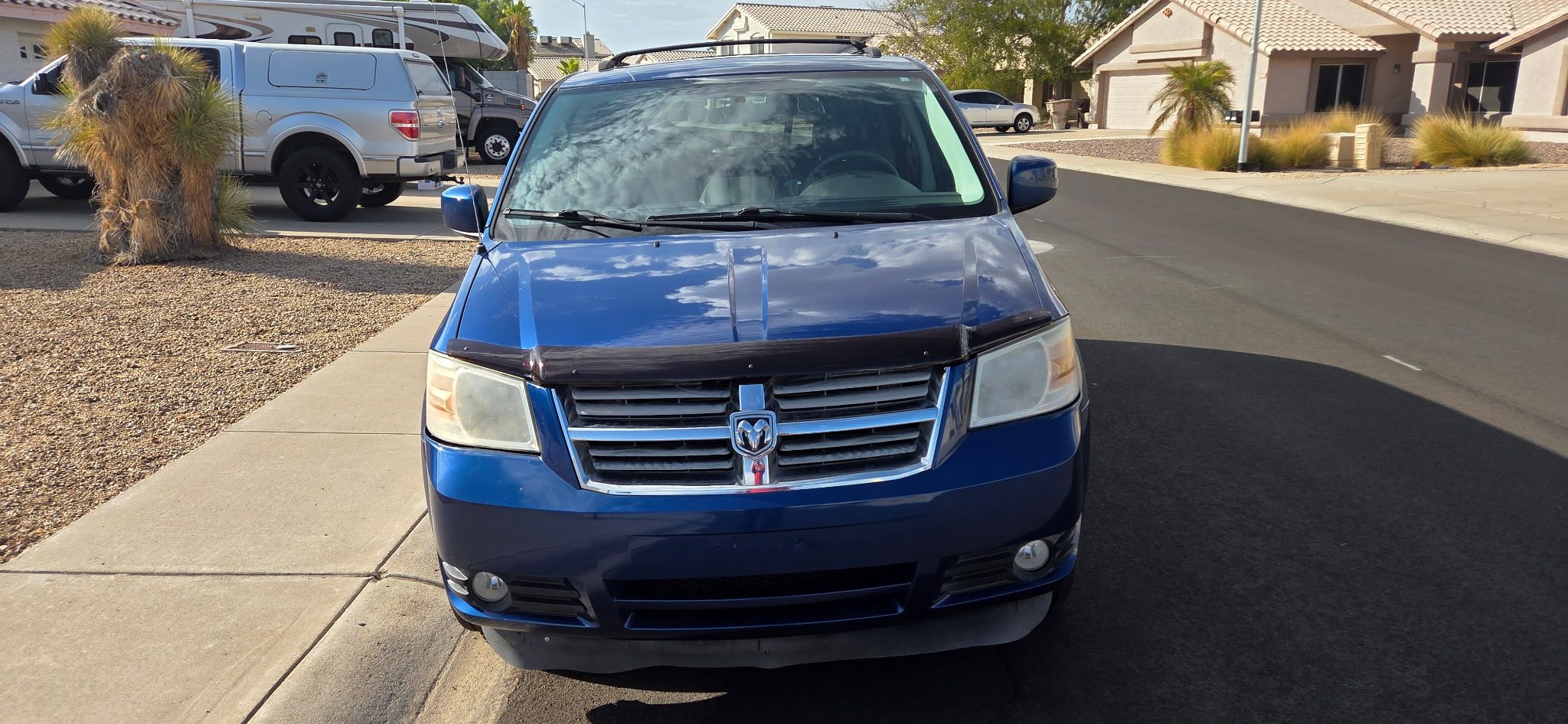 Used 2010 Dodge Grand Caravan SXT FWD image 6