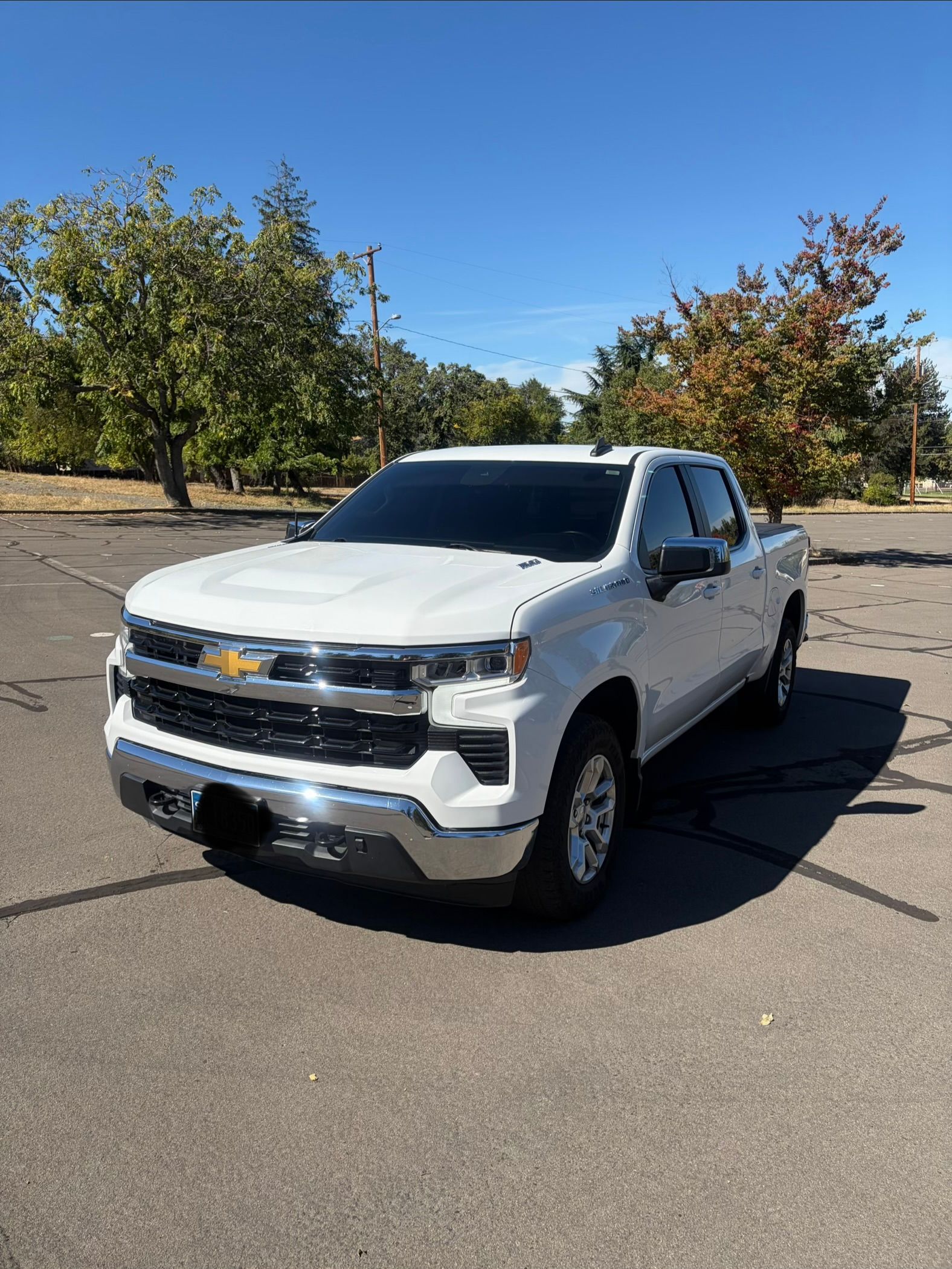 Used 2023 Chevrolet Silverado 1500 LT w/ Protection Package AWD/4WD image 2