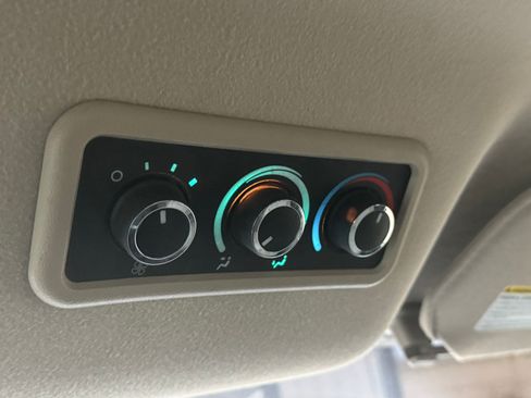 Used 2019 Chevrolet Express 3500 LS image 12