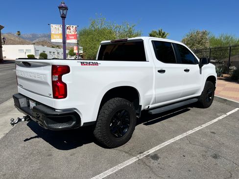 Used 2022 Chevrolet Silverado 1500 LT Trail Boss w/ Safety Package AWD/4WD image 5