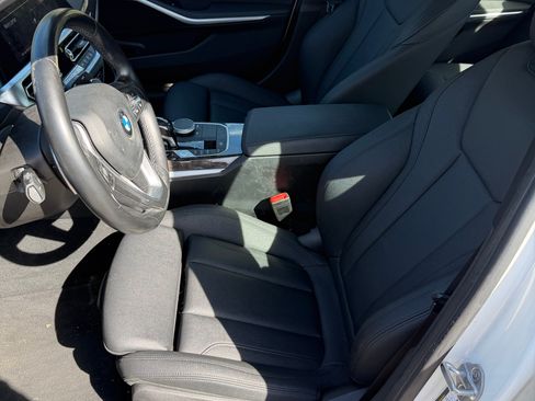 Used 2020 BMW 330i 330i Sedan 4D w/ Driving Assistance Package image 9