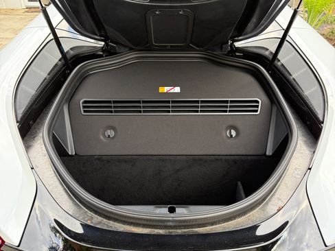 Used 2019 BMW i8 Roadster image 11