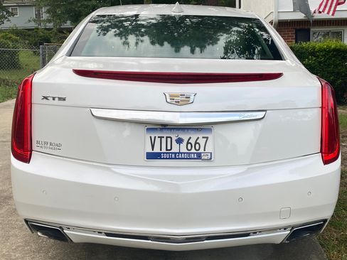 Used 2016 Cadillac XTS Luxury w/ Driver Awareness Package FWD image 14