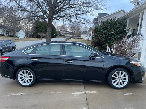 Used 2013 Toyota Avalon XLE Touring image 4