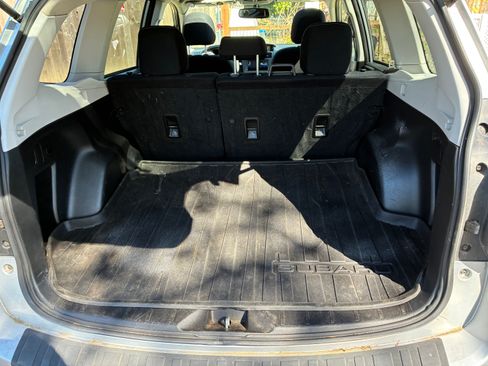 Used 2015 Subaru Forester 2.5i Premium w/ All-Weather Package image 9