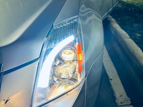 Used 2011 Cadillac CTS Premium image 14