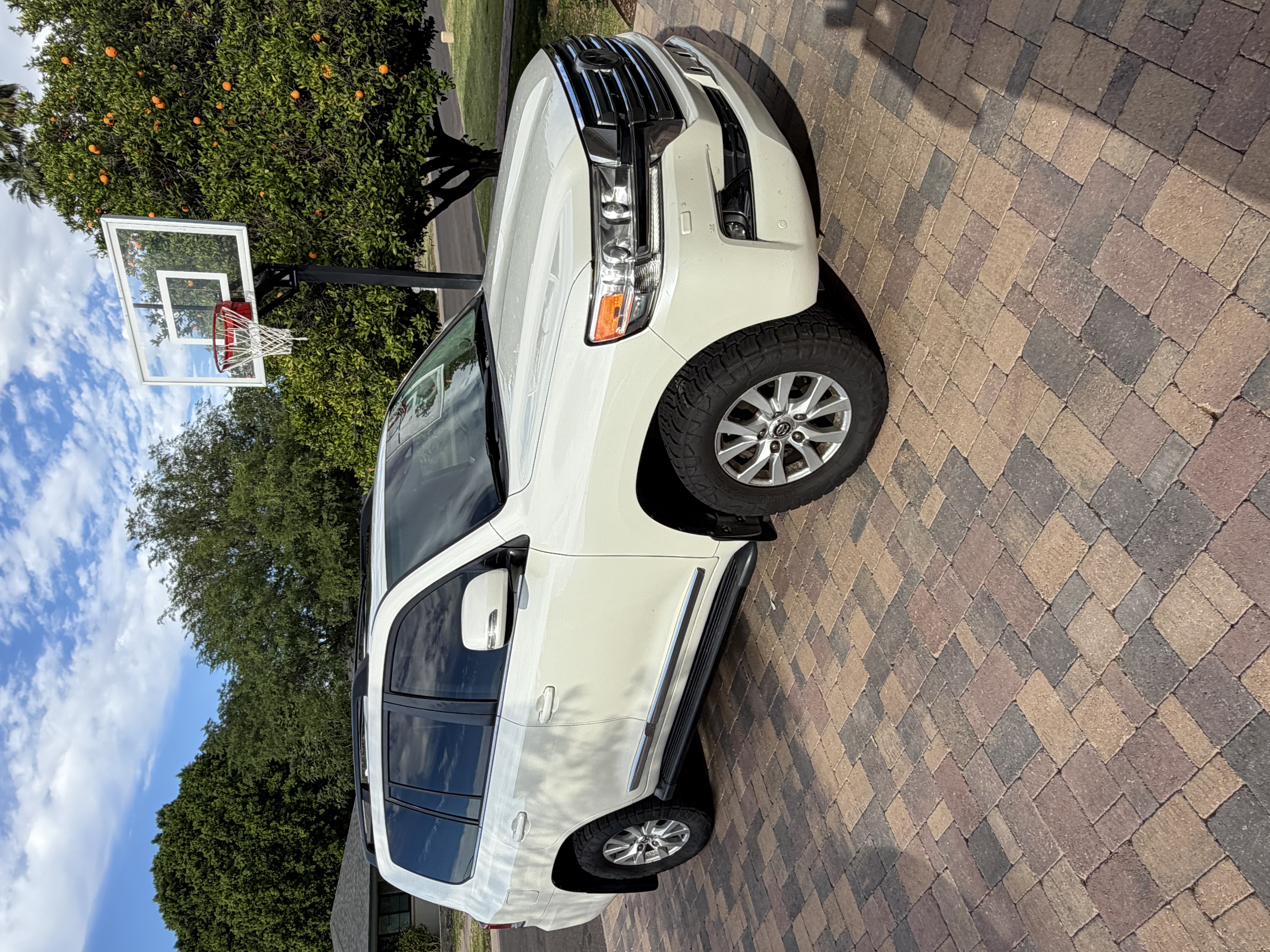 Used 2016 Toyota Land Cruiser AWD/4WD image 1