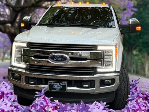 Used 2017 Ford F350 King Ranch w/ King Ranch Ultimate Package image 9