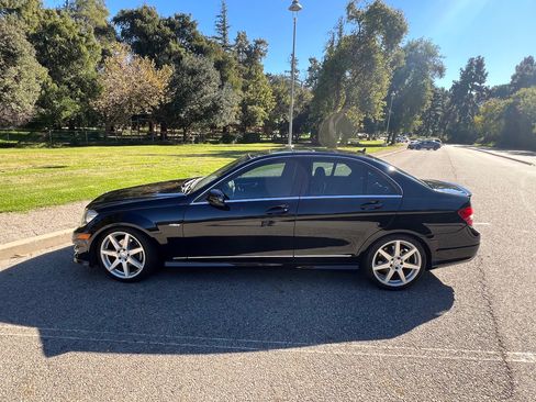 Used 2012 Mercedes-Benz C 250 Sedan image 4