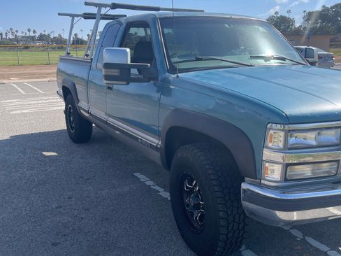 Used 1998 Chevrolet Silverado 1500 4x4 Extended Cab w/ Preferred Equipment Group 3 image 6