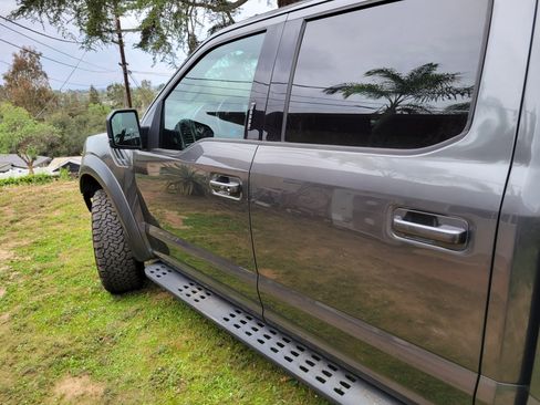 Used 2018 Ford F150 Raptor w/ Equipment Group 802A Luxury image 4