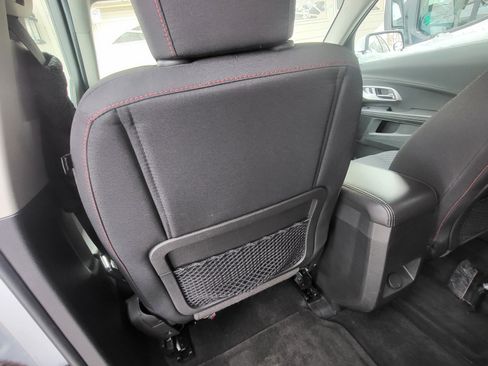 Used 2017 Chevrolet Equinox LT image 11