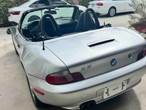 Used 2002 BMW Z3 2.5i image 2