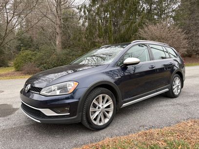 Used 2017 Volkswagen Golf Alltrack S
