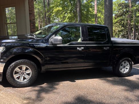 Used 2018 Ford F150 XLT RWD image 1
